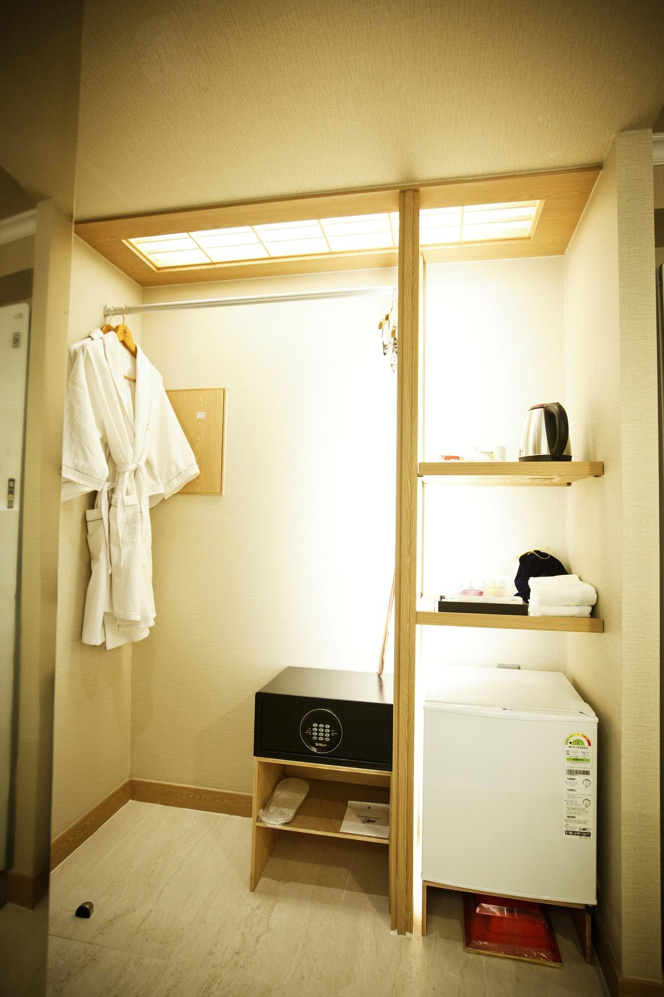 Ariana Hotel Daegu Buitenkant foto